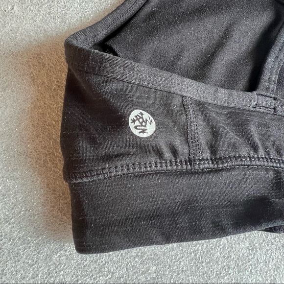Manduka Women's Cross Strap Bra size XSMALL - Picture 3 of 9